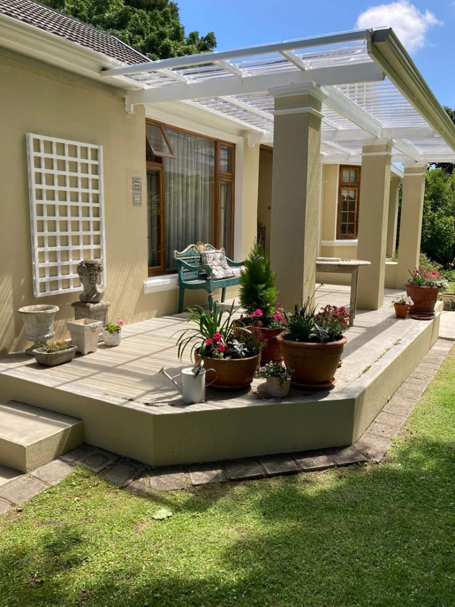 4 Bedroom Property for Sale in Heatherlands Western Cape